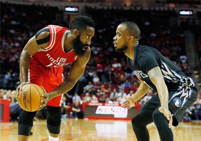 穆斯塔芬娜 穆斯塔芬娜