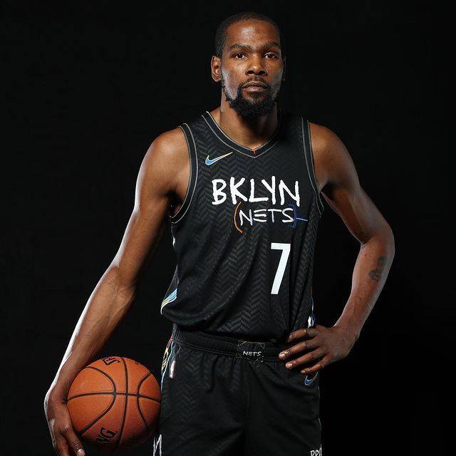 场环境下依 场环境下依