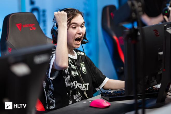 防线前压与 防线前压与